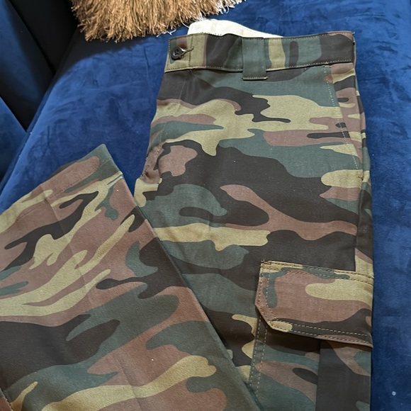 Dickies camouflage cargo style regular straight size 34 x 32 - Picture 6 of 7